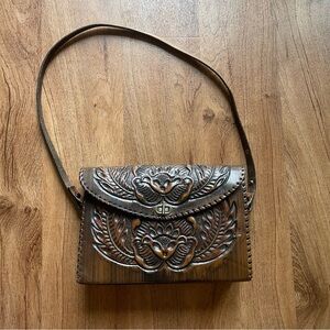 Vintage western style brown leather shoulder bag